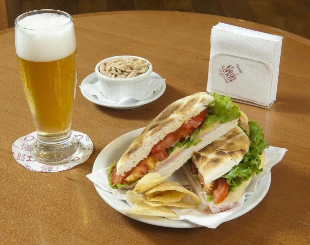 Austral Plaza Hotel Comodoro Rivadavia Luaran gambar